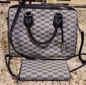 Michael Kors Purse & Wallet